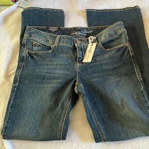 Tommy Hilfiger NWT SZ 10R.  Bootcut denim jeans